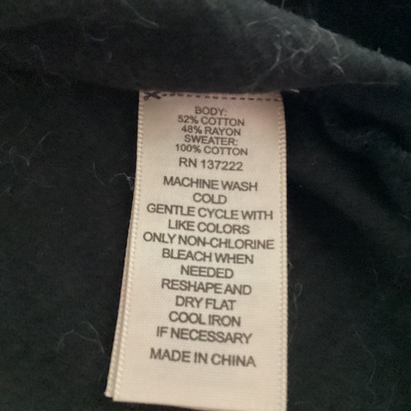 G Greige black, XL top, black and white crochet sleeves and along the top - Picture 5 of 8